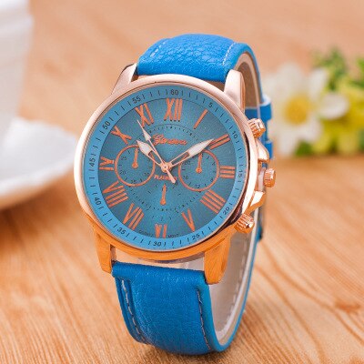 Hot RUNERR Ladies Fashion Casual PU Leather Strap Quartz Disc Gold Pointer Watch Brand Cool Girl Bracelet Clock Watch Ladies